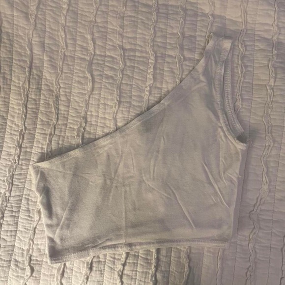 Pretty little thing crop top - Picture 2 of 3